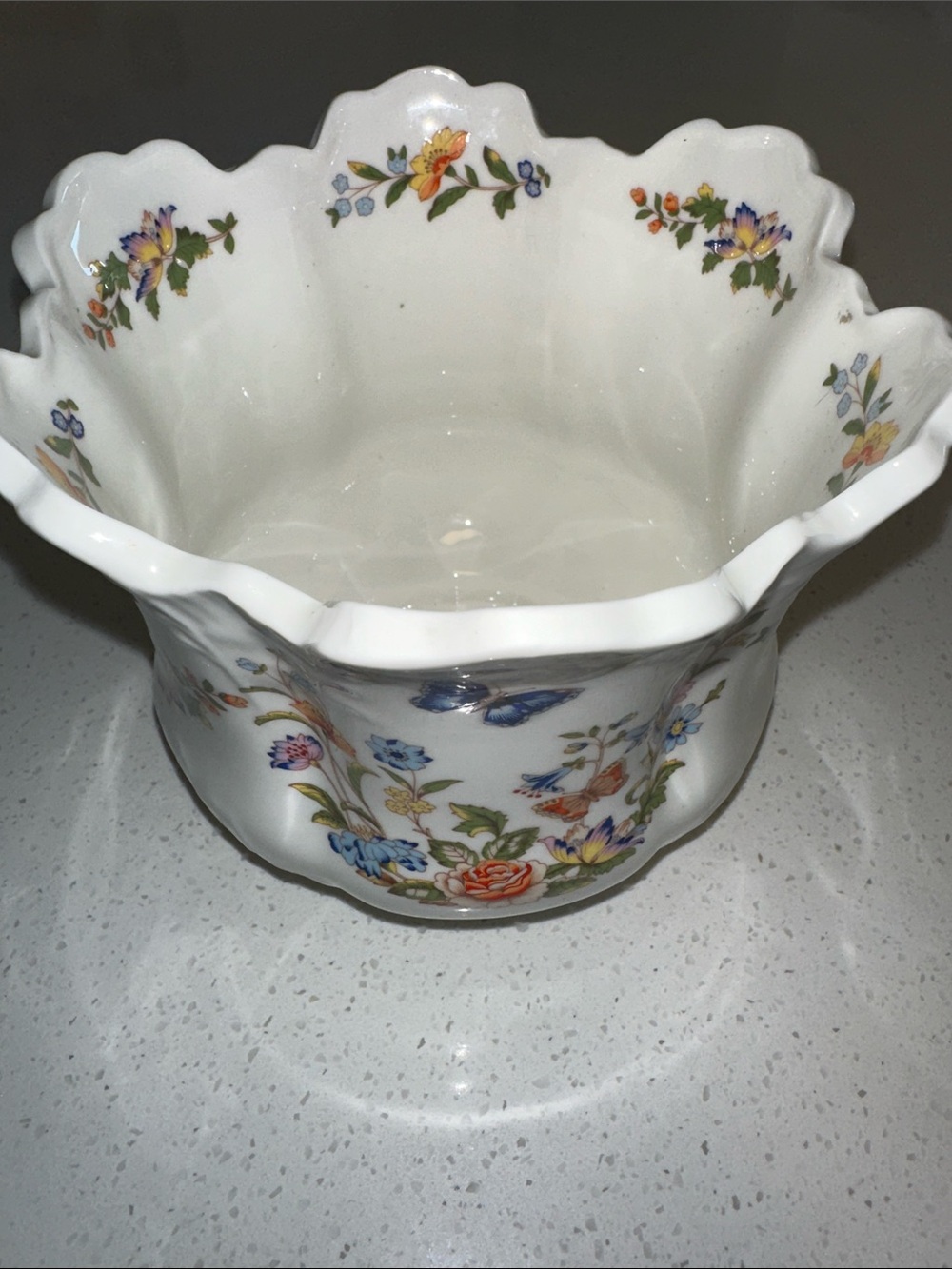 Vintage Ainsley “Cottage Garden” Large Scalloped Jardiniere Planter Fine China